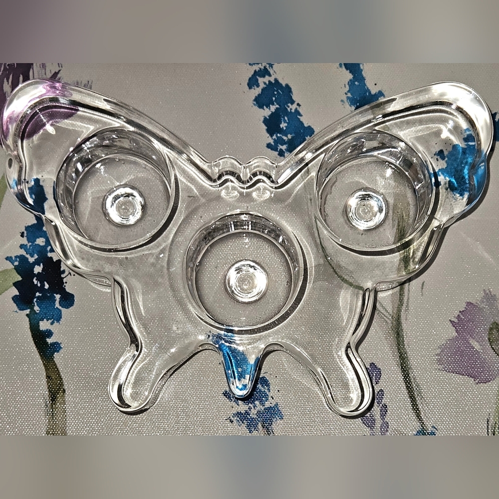 Butterfly Tealight Candle Holder Footed Beautiful Glass Tabletop Indoor Outdoor